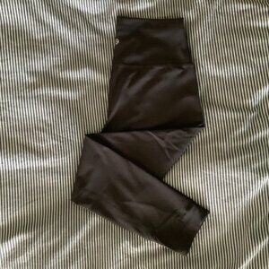 lululemon Wunder Train HR Tight 25” size 8